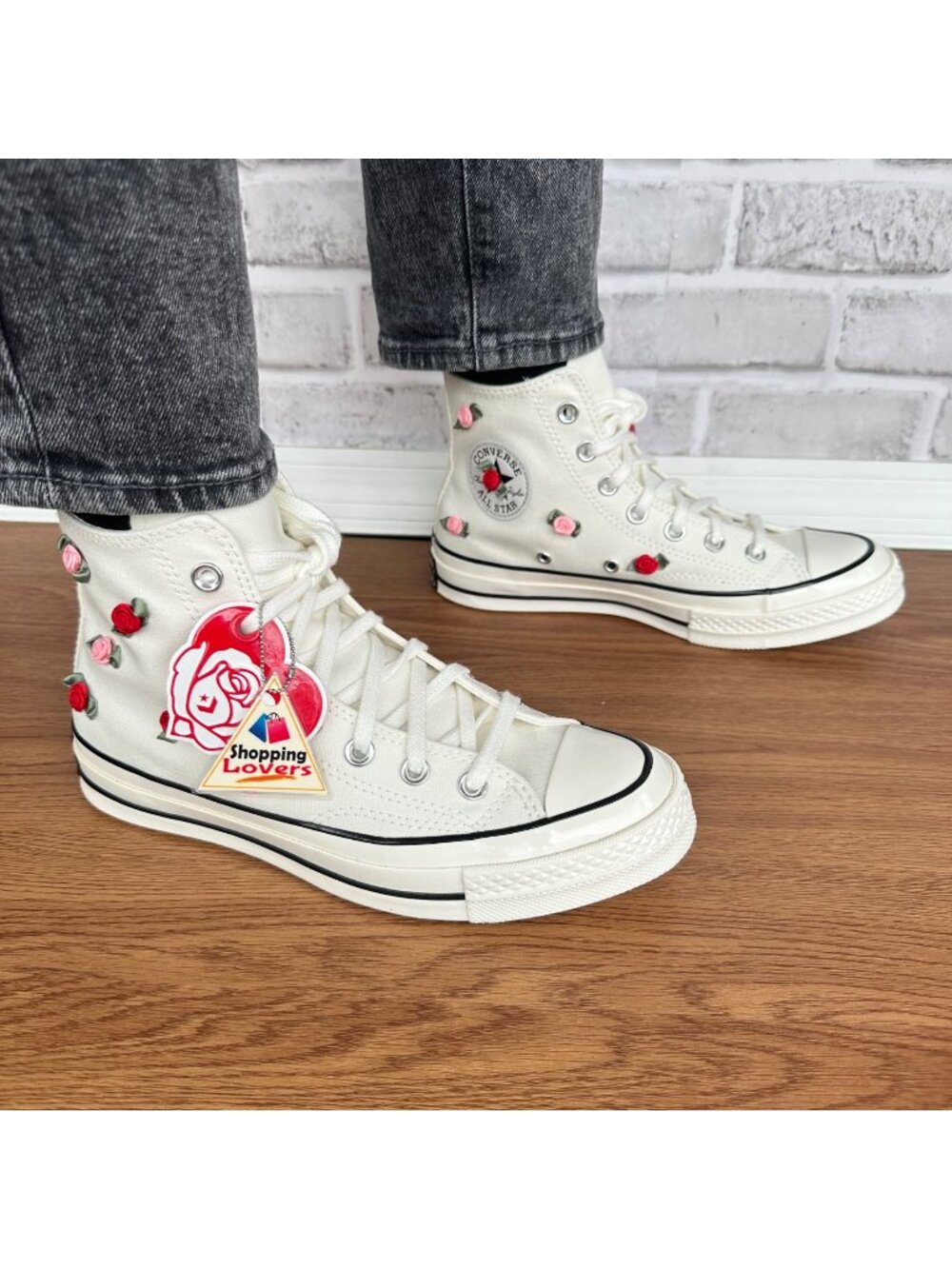 ❤️Converse Chuck 70 Hi Valentine 3D Roses Sz 8 Women Shoes Heart Sneaker A10637C